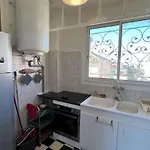 T4 1er Et. 3 Ch, Terrasse, 10m Plage, Parking - Fr-1-701-59 *