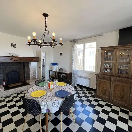 Apartment T4 1er Et. 3 Ch, Terrasse, 10m Plage, Parking - Fr-1-701-59