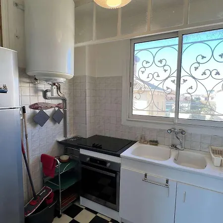T4 1er Et. 3 Ch, Terrasse, 10m Plage, Parking - Fr-1-701-59 *