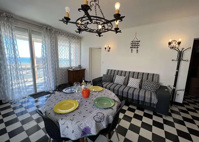 T4 1er Et. 3 Ch, Terrasse, 10m Plage, Parking - Fr-1-701-59