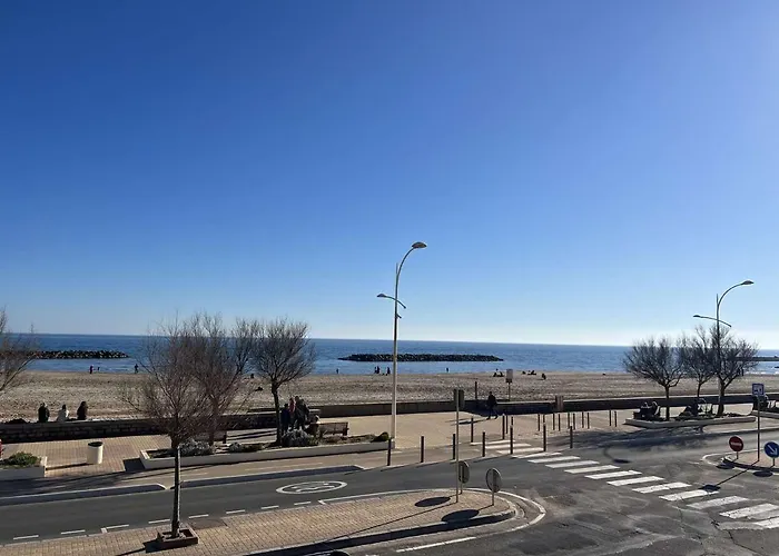 T4 1er Et. 3 Ch, Terrasse, 10m Plage, Parking - Fr-1-701-59