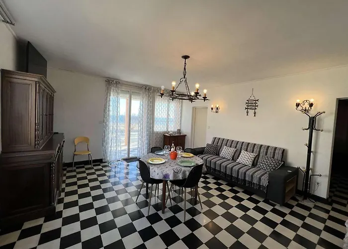 T4 1er Et. 3 Ch, Terrasse, 10m Plage, Parking - Fr-1-701-59 Apartment Valras-Plage